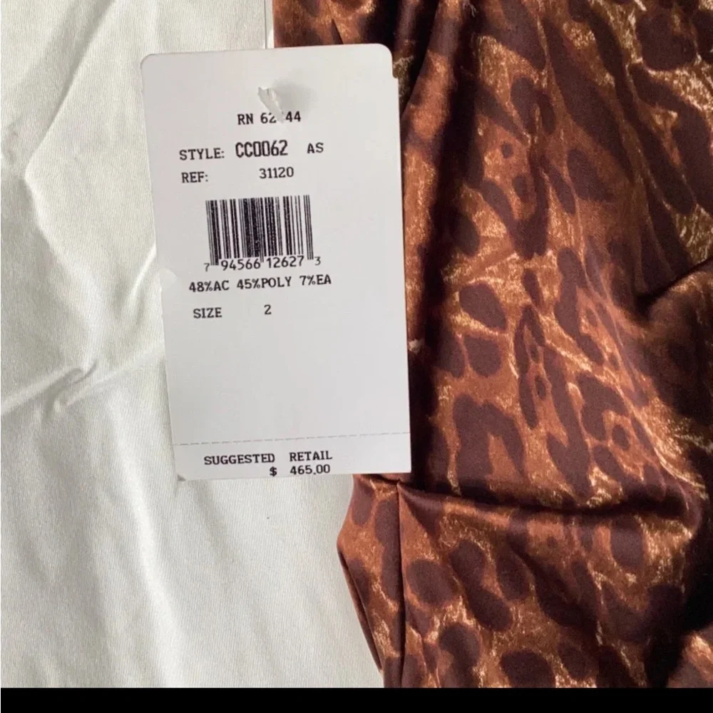 Dress - Picture 3 of 3